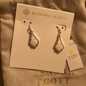 Sliver mother of pearl drop earrrings